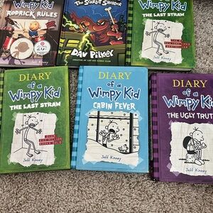 Disney Diary of a Wimpy Kid Book Set - Green and Blue Covers 6 Books